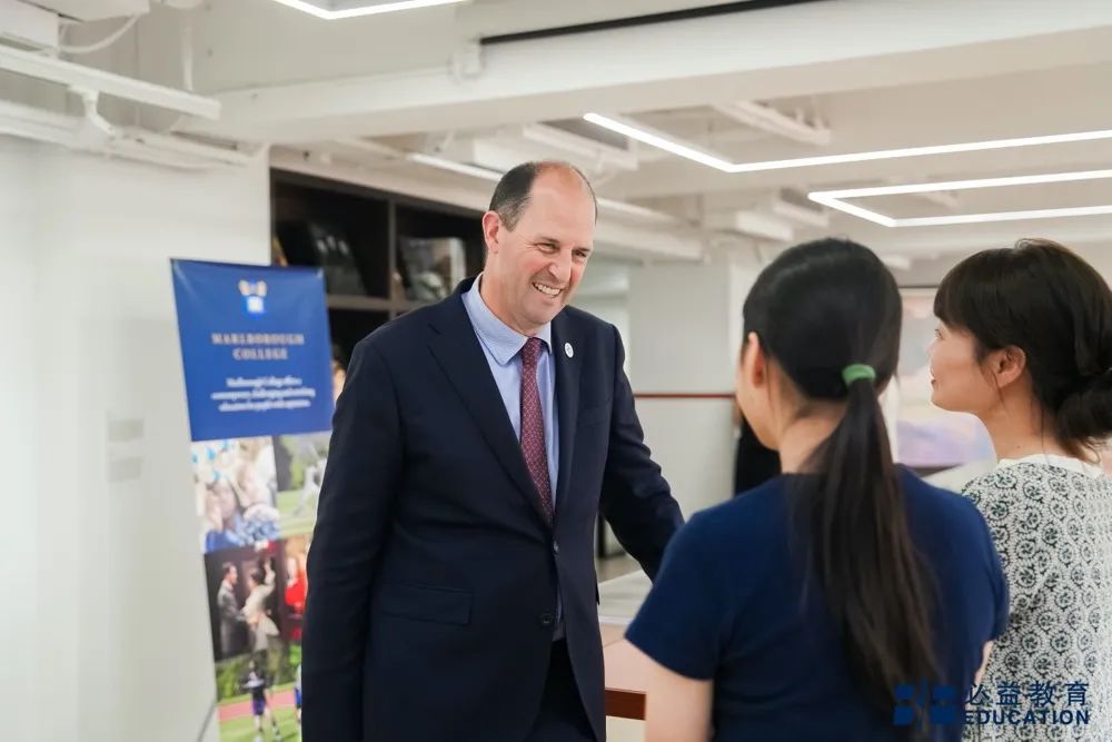 英国寄宿学校