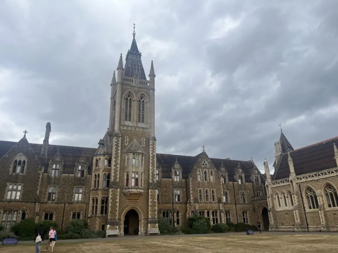 英国夏校